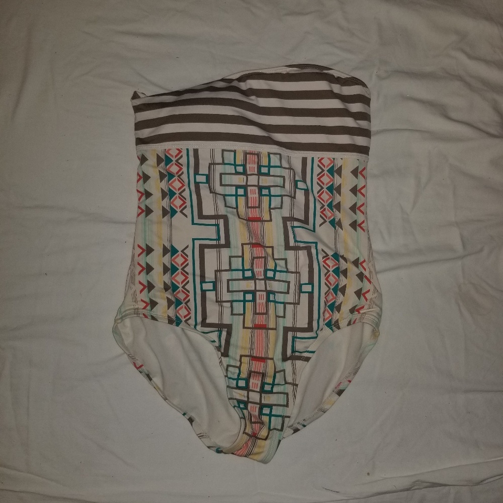 One peice swim suit
